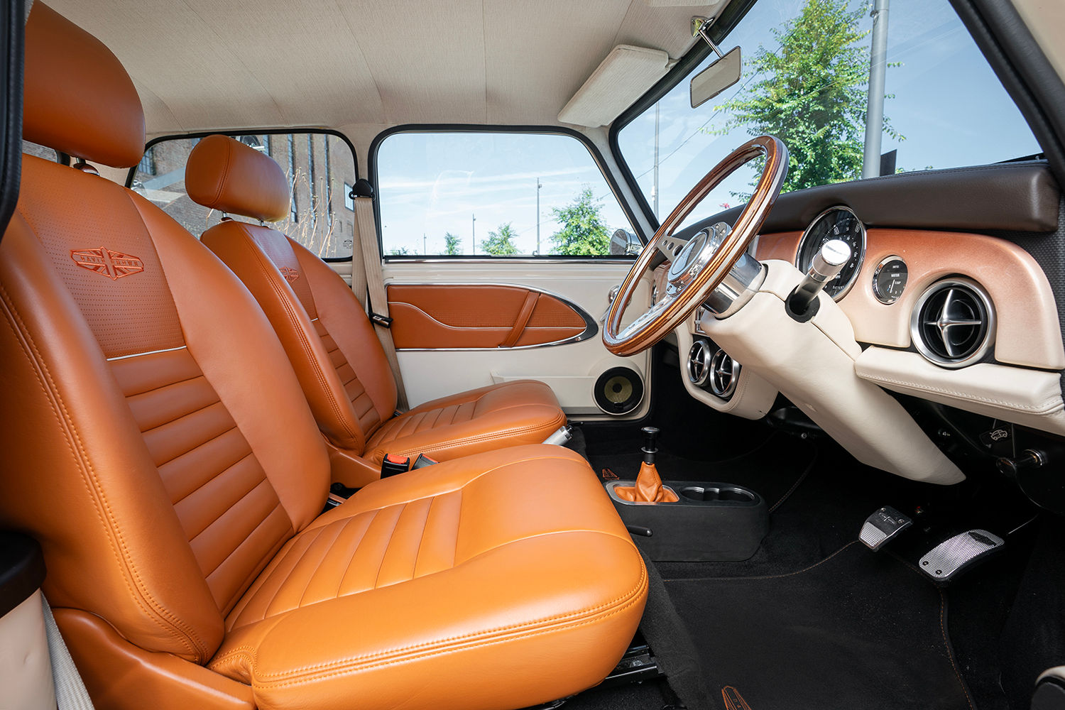 Mini eMastered复古车身很拉风The MINI eMastered Is A New Luxury MINI | 新版 ...