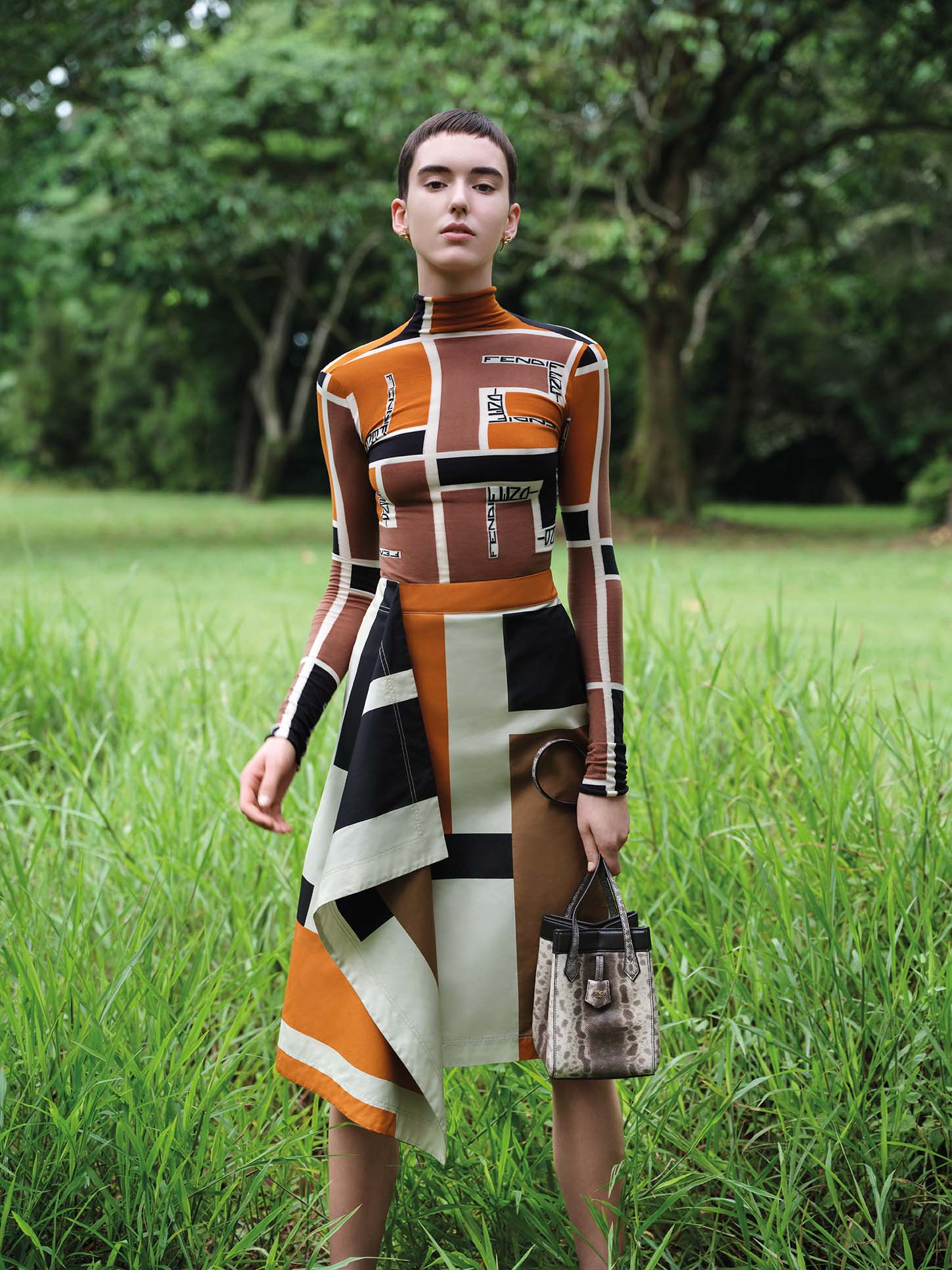 売り切り☆未着☆かっこいい☆FENDI☆スカート☆ 世界一受けたい授業」 ありがとうございました。 衣装 @fendi