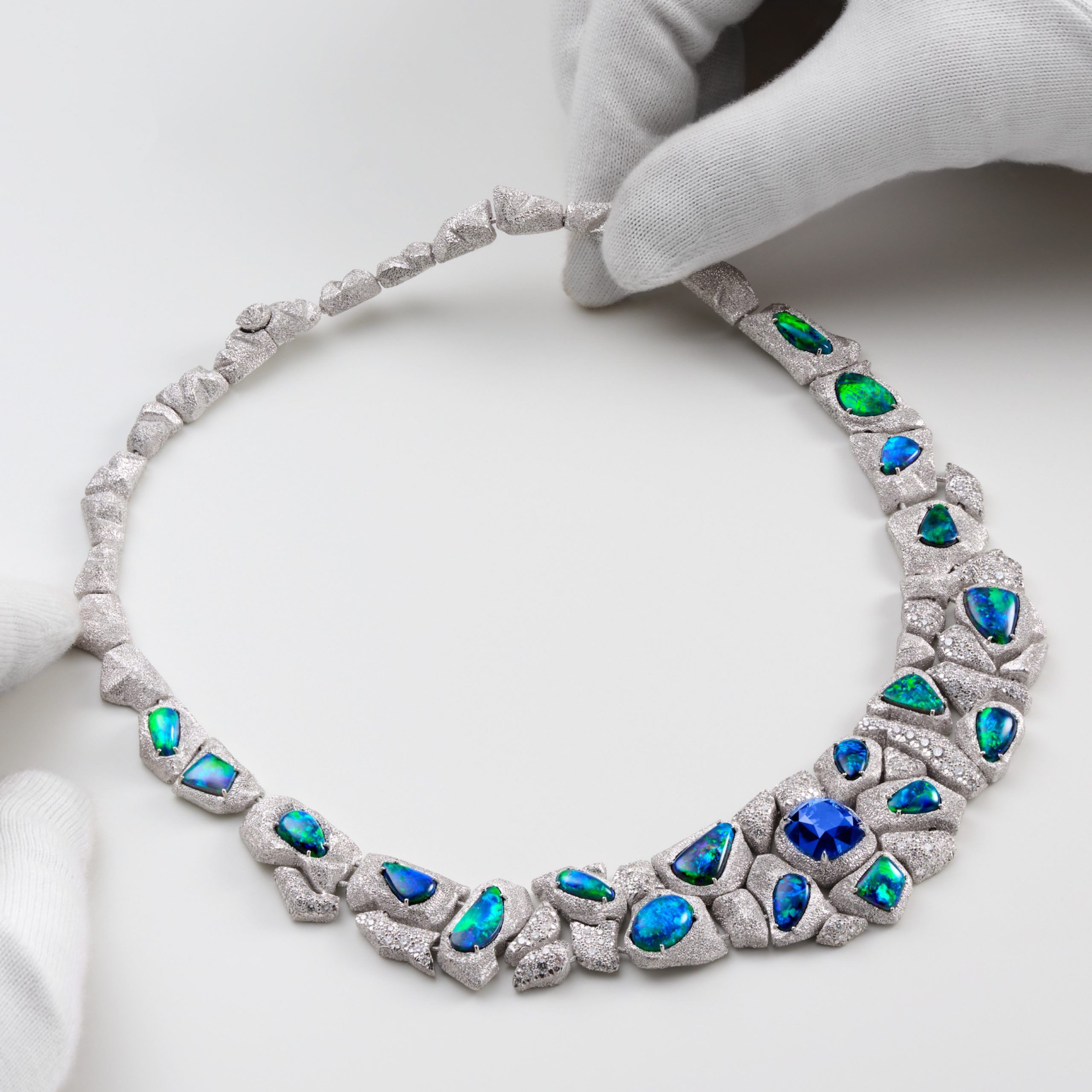 特大♦豪華限定♦羊革装版『きたのじゅんこ自選画集』天然宝石１５石装飾✨豪華附録付 剛果翠銅礦原石79.498 克拉