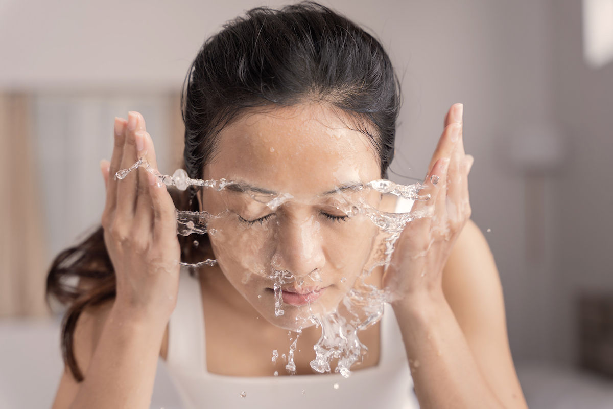 正确的洗脸方法应该是怎样的？怎样才能真正把脸洗干净？ - 知乎